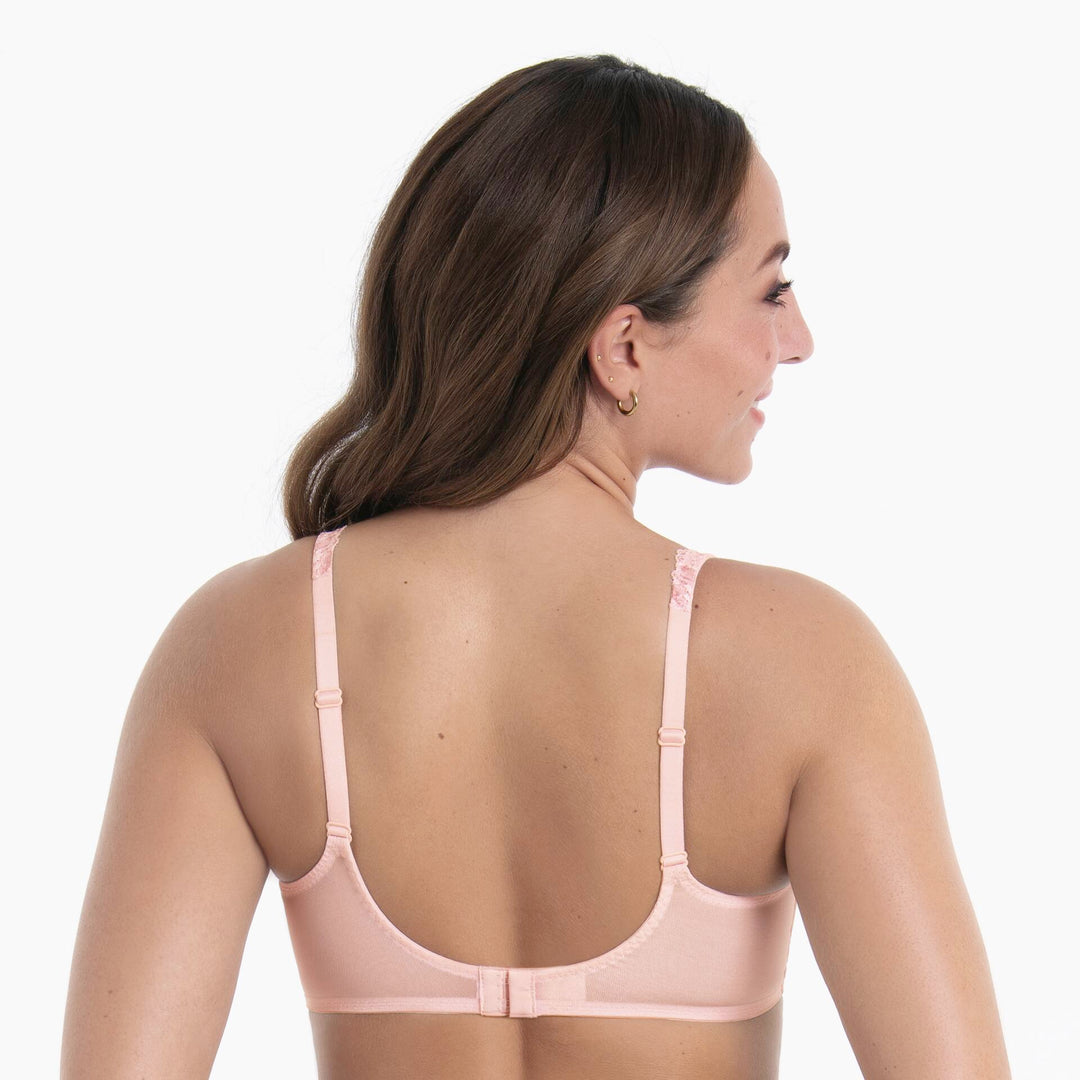 SUZETTE – Soutien-gorge emboîtant poudré