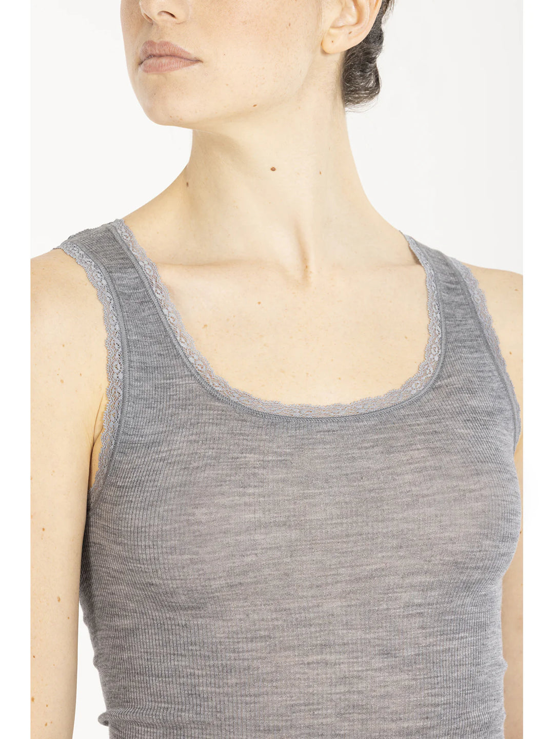 Top laine &amp; soie sans manche col dentelle Gris