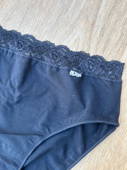 Culotte coton avec dentelle noir