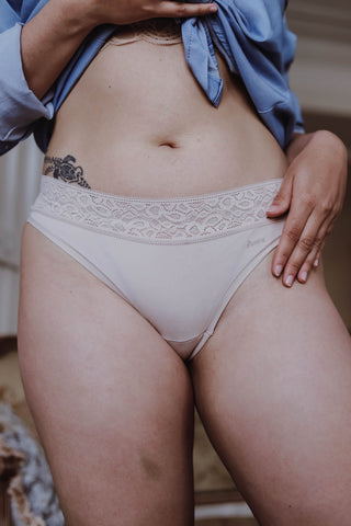 String invisible sans couture Flexie adapt lace nude