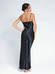 Nuisette en soie noir longue