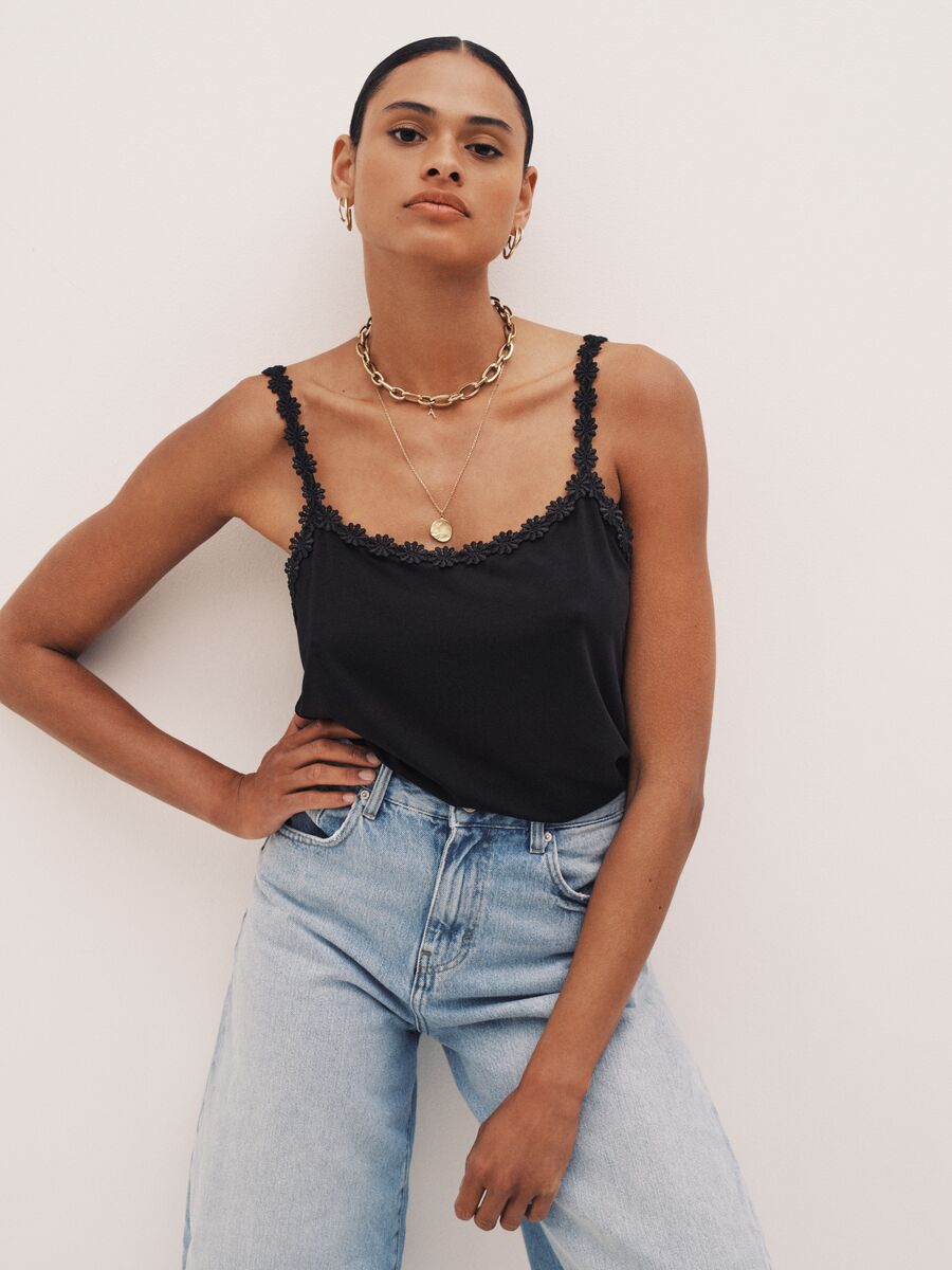 Top Pâquerette noir Petal – Avero Studio