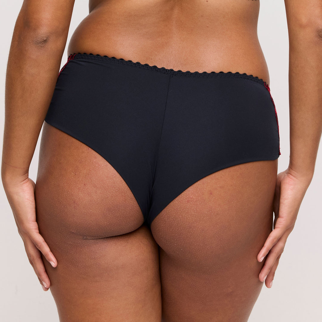 Shorty Springdale black rose