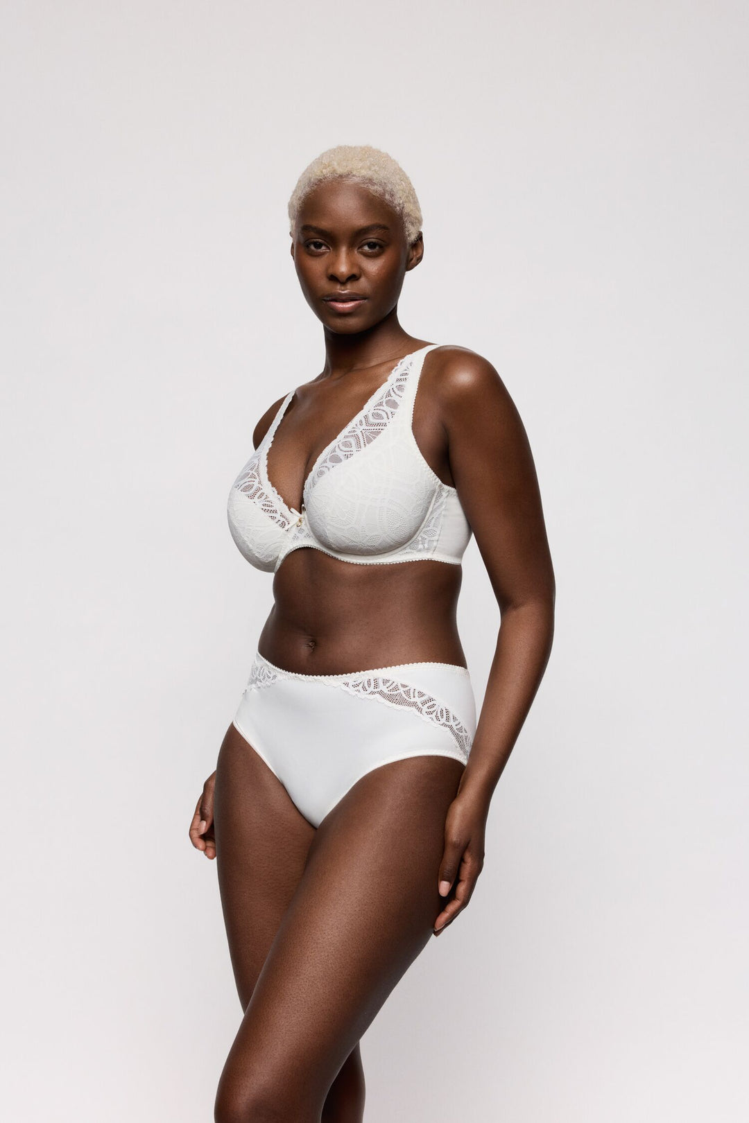 Soutien gorge Demi-mousse Plongeant Salerno ivoire