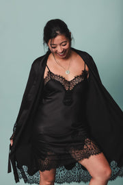 Nuisette noir satin et dentelle