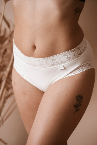 Culotte ivoire en coton de la marque Avet- 3324