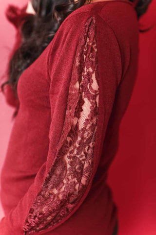 Pull col rond en maille Laine et Soie avec dentelle lie de vin