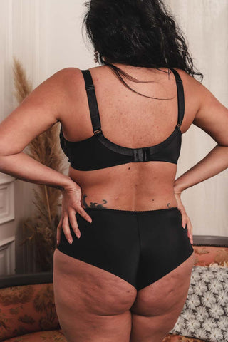 Shorty invisible noir bouquet de fleur