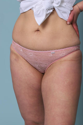 Slip taille basse dentelle poudré