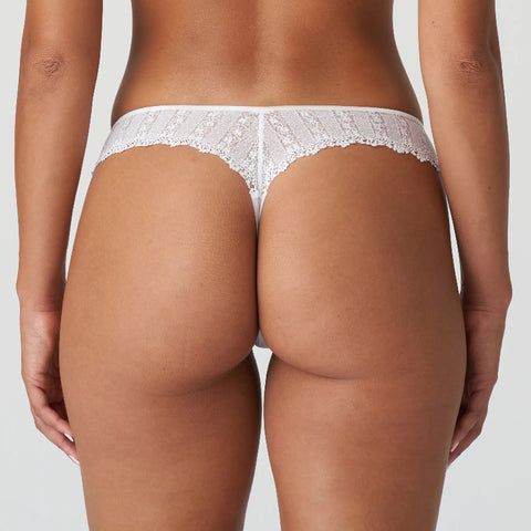 String Christy blanc