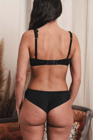 Tanga noir bouquet de fleur